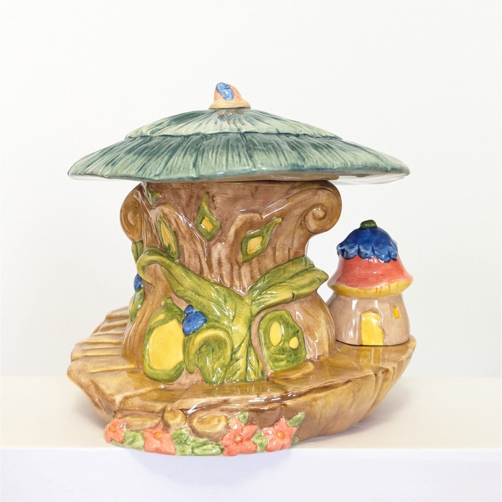 Royal Doulton Tinkerbell House Disney Fairies Teakettle Cottage Trinket Box